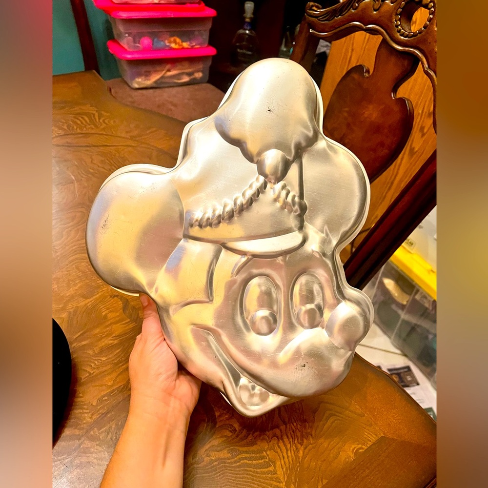Vintage Mickey Mouse Wilton Cake Pan Band Leader #515-302 Conductor Korea